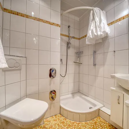 - Haus E, App 0e1108 Appartement *